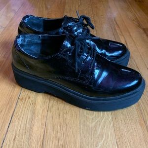 women's patent oxfords